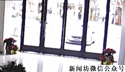 被告人|“这是最后的机会！”上海一男子南京路上撞人又撞门！竟是为了...