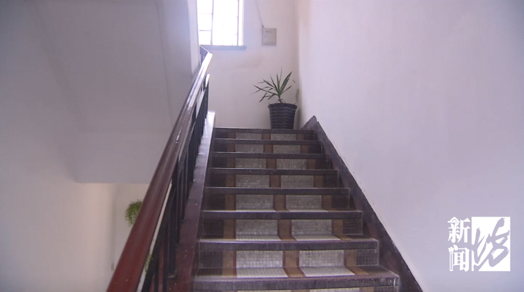 夫妻|合计300多岁!上海两对老夫妻为这点小事,别扭了整整15年...