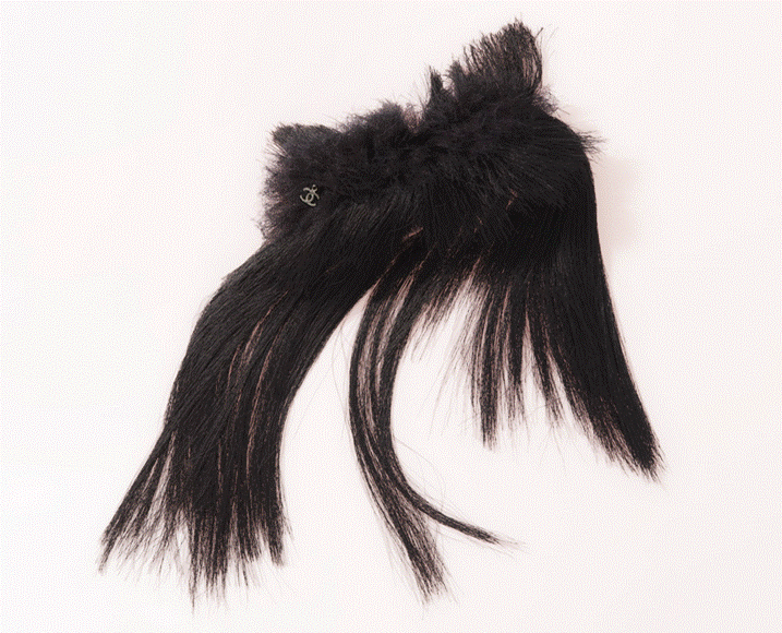 刘海|香奈儿？一片假刘海卖13500元！网友：顿时感觉不缺头发了