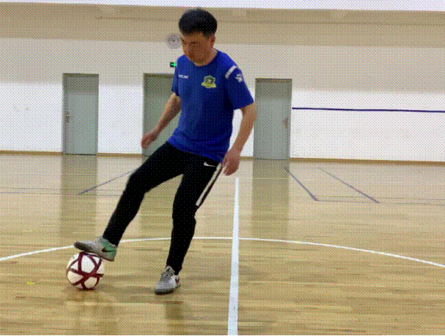 作业批改|运动不吵民,坚持玩中学……上海中小学“顶配”的网课原来这样上!