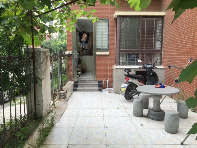 房子|一楼带小院的房子值得买吗？过来人劝你：这5点请三思，别被忽悠