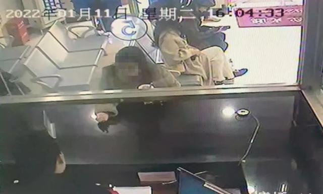 追逃|假装怀孕敲诈被警方追逃 她却浑然不知...