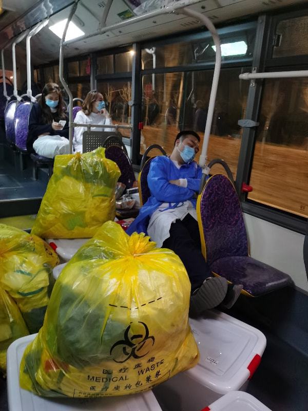 大白|最近的上海,竟有无数这样的“床”…瞬间破防!