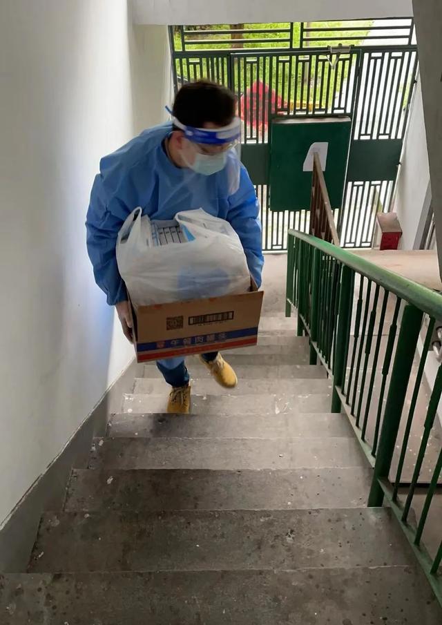 团购|团购组委会来啦！居民的冰箱满了，他们心安了……