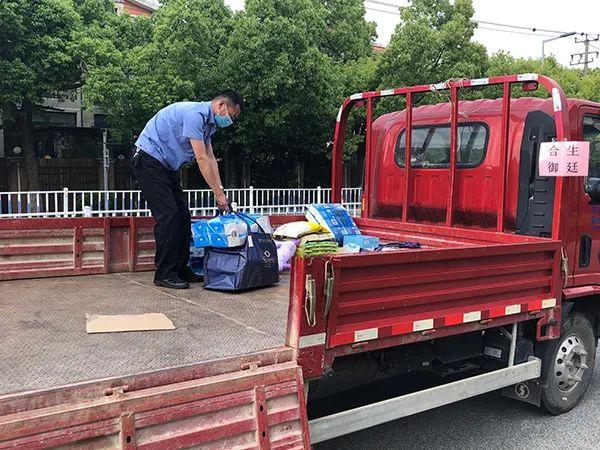 小区物业|“开了辆卡车过来,拉小区居民买的物资”|探访青浦山姆超市