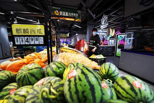 蚝油牛肉|超市便利店开始迎客进门,熟悉的烟火气正重返上海