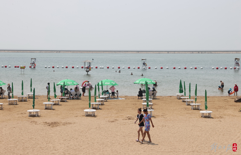 海滨浴场|实拍!上海这处海滨浴场玩法很多!游客却不多