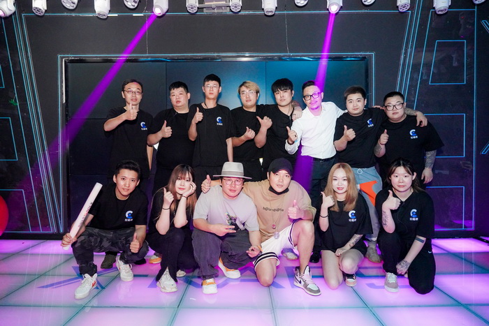 |主打高雅气质 X-RAPS时光酒吧在沪正式亮相