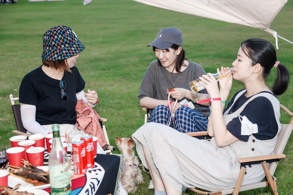 |从城市到森林 解锁佳能最IN的中秋露营装备