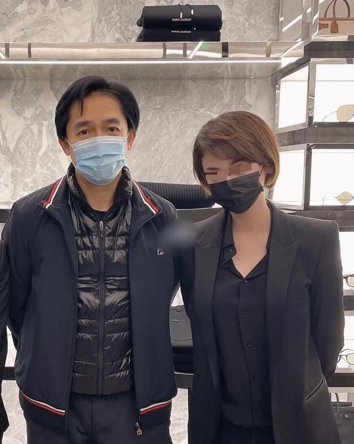 梁朝伟|刘嘉玲在上海为母亲庆生 老公梁朝伟难得出镜陪伴