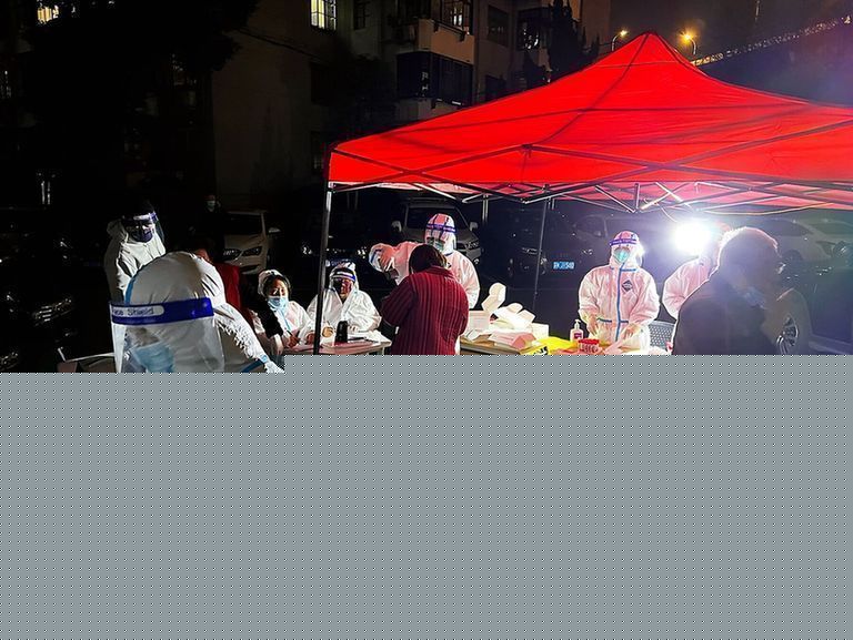 |疫情防控不可松懈 "硬核"居家消毒 全面"战"疫