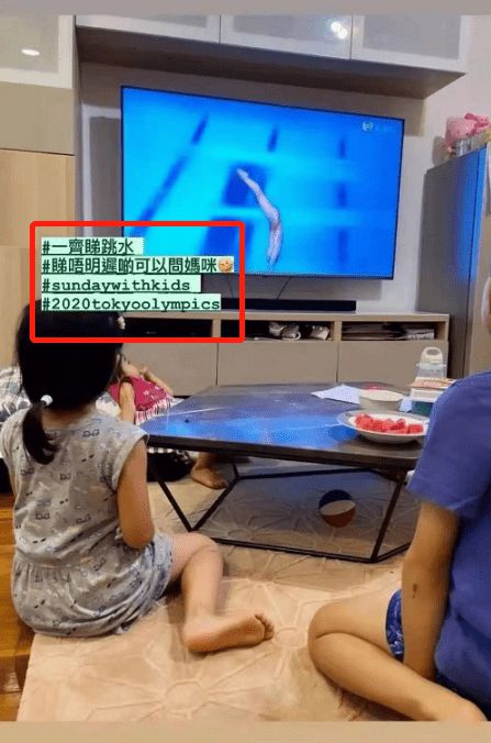 网易娱乐|霍启刚晒居家带娃照 1.6亿豪宅曝光装修太朴素