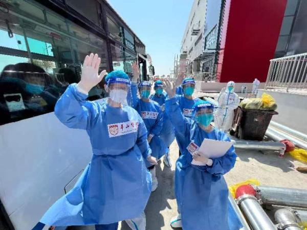 临港|临港方舱内,入舱喝上热水、吃上热饭、睡进热被窝、“三热一净”是如何做到的