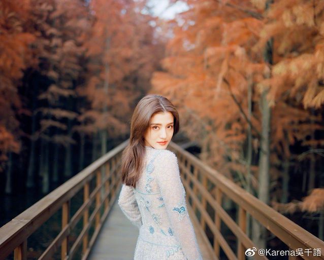 上海热线|吴千语分享上海隔离生活 穿精致睡衣化身美厨娘