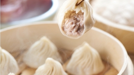 上海老饭店|上海豫园开了，老字号餐饮也陆续回归，提供自提、外卖，烟火气慢慢回来了