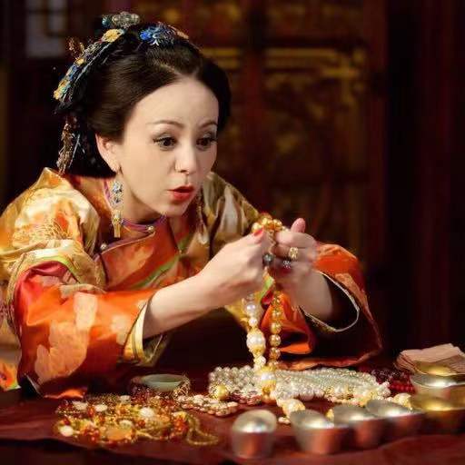 闪婚|51岁上海美女王琳秀热舞 穿透视衣展现火辣身材