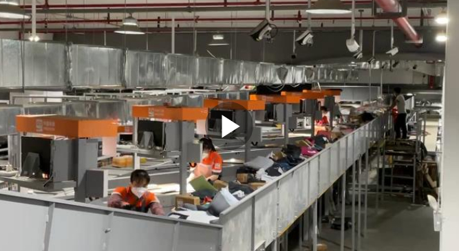 转运中心|我的包裹为何卡在路上不动了?单量暴涨遭遇人手不足,上海快递变慢还有这几重因素