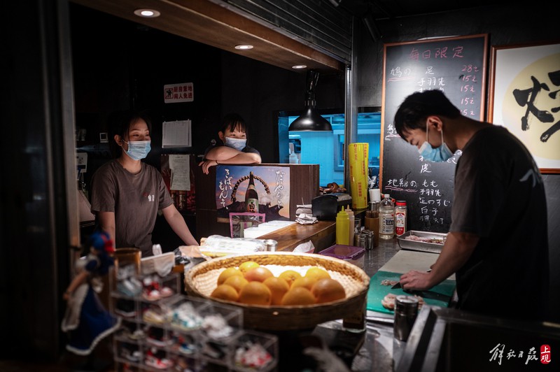 客人|盼着堂食恢复，上海居酒屋经营者说：“难是真的难，但我们不会失去希望”