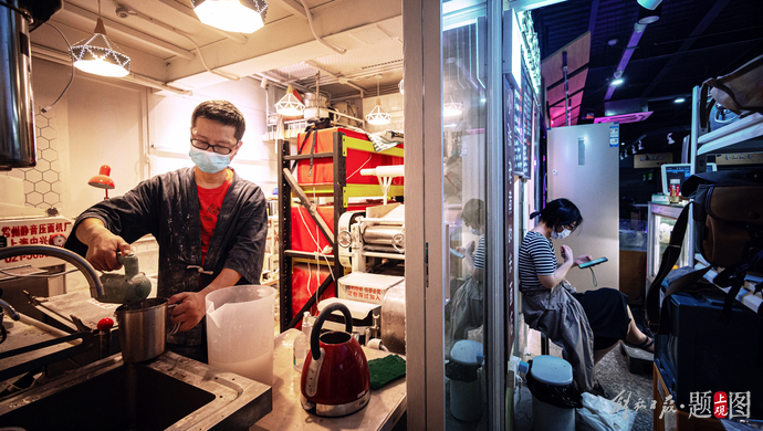 拌粉|做切面成网红，曾拿百万年薪的金领，靠啥做出面条中的“爱马仕”