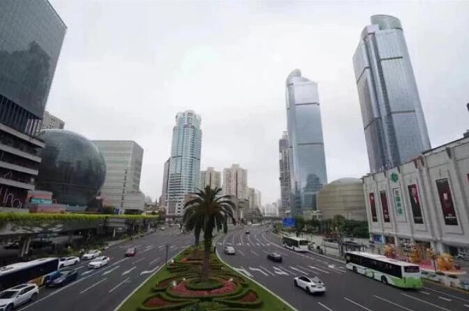 1975年|暑假再也不愁去处 徐家汇商圈一批首店加速“上新”