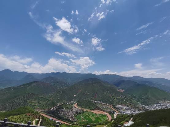 |古村里的新车间 拼多多助力“舌尖上的诺邓火腿”产业振兴