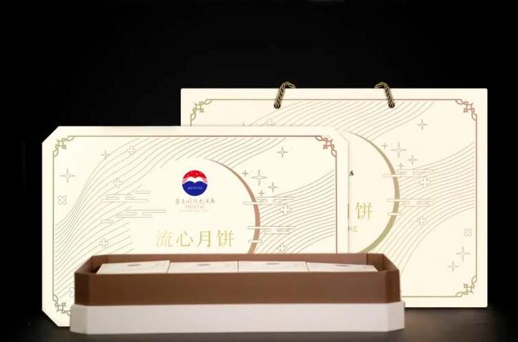 礼盒|茅台今年自己出月饼了?11万份已售罄!去年1688元茅台咖啡月饼今年没继续