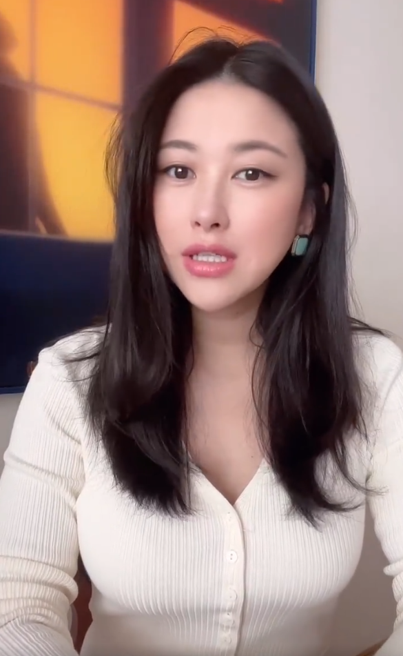 网易娱乐|朱珠产女后瘦身明显 积极健身曲线完美惹人羡