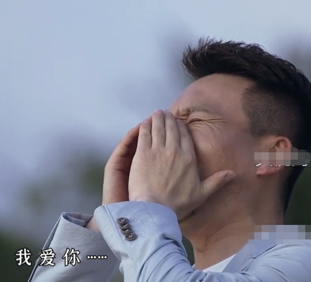 主播|央视主播康辉表白妻子秀恩爱 结婚24年至今无子